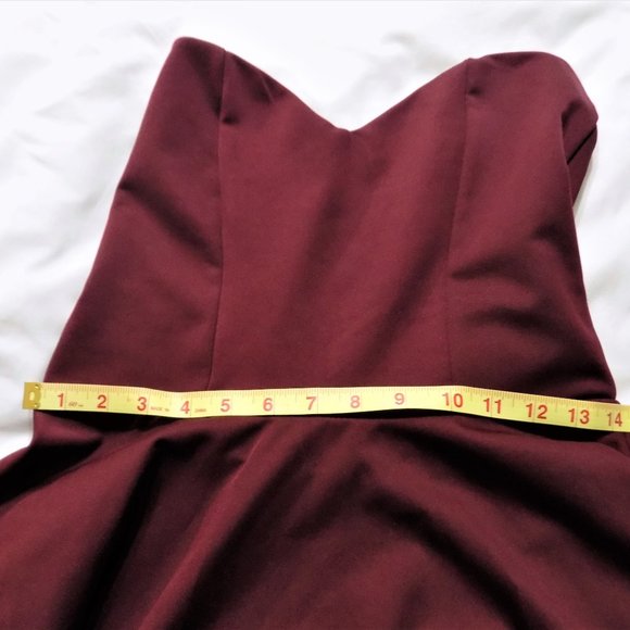 Boohoo Strapless Dress - Picture 7 of 7